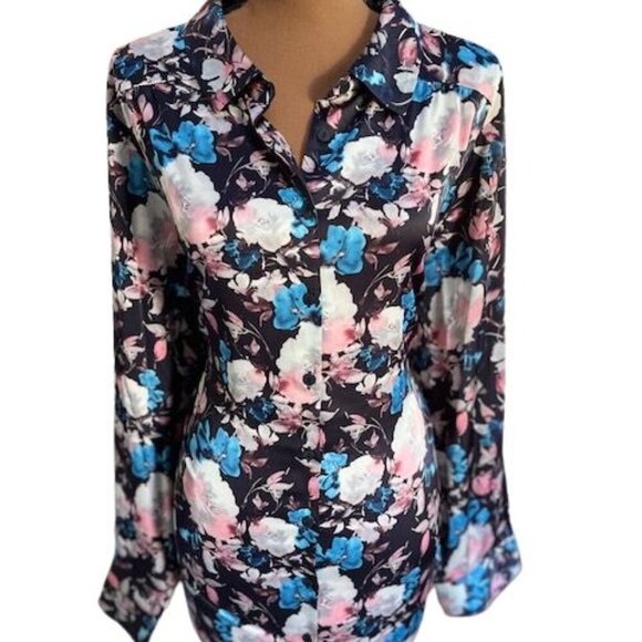 Torrid Button-Up Long Sleeve Floral Blouse with V-Neck & Collar – Size 3X - Picture 3 of 9